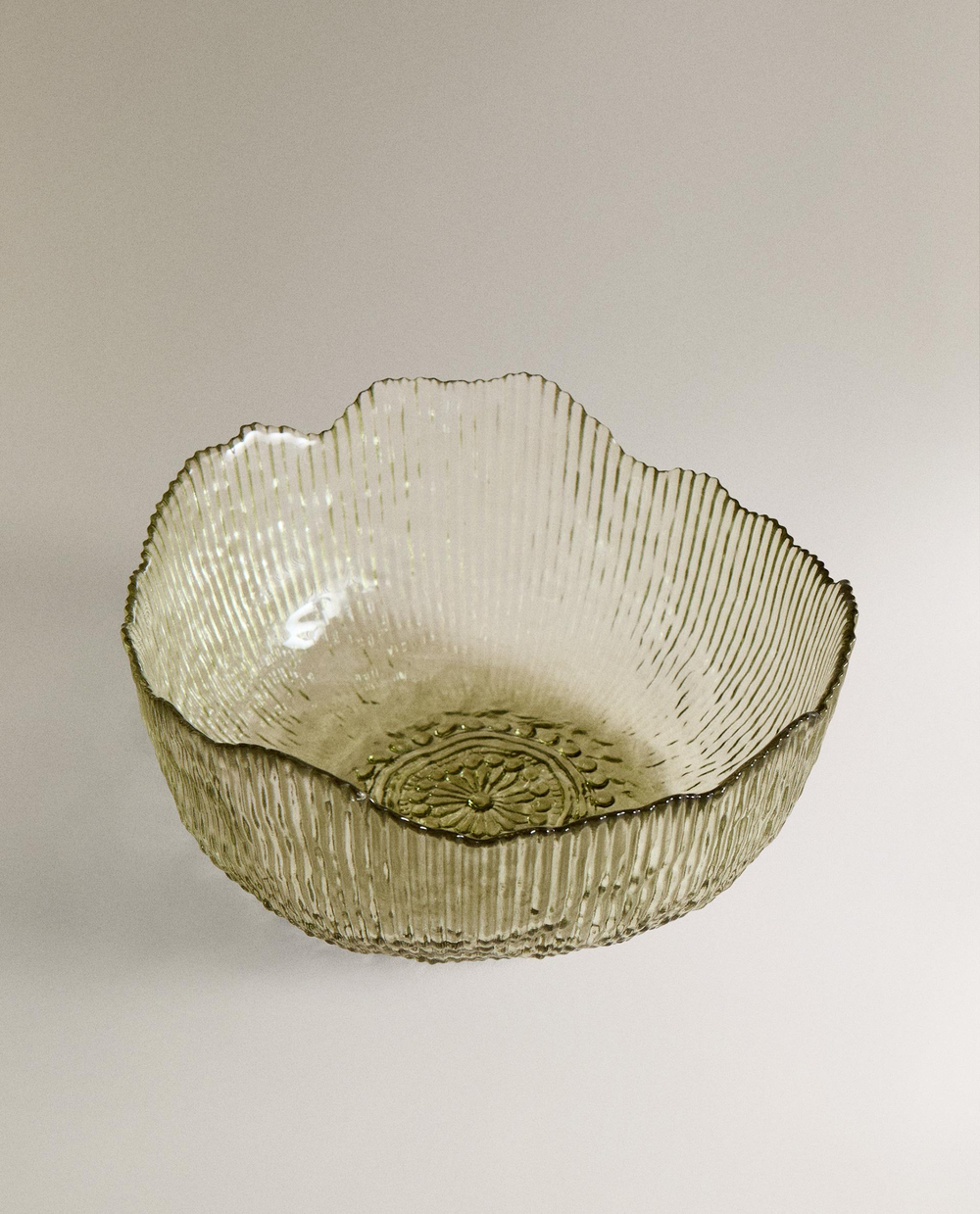 Zara Home блюдо сервировочное из стекла, цвет зелёный, 20.3 см