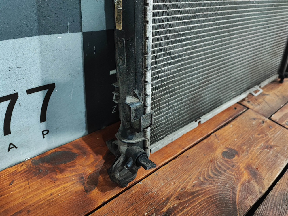 Радиатор основной Mercedes GLE (W166) 15-18 Б/У Оригинал A0995000104