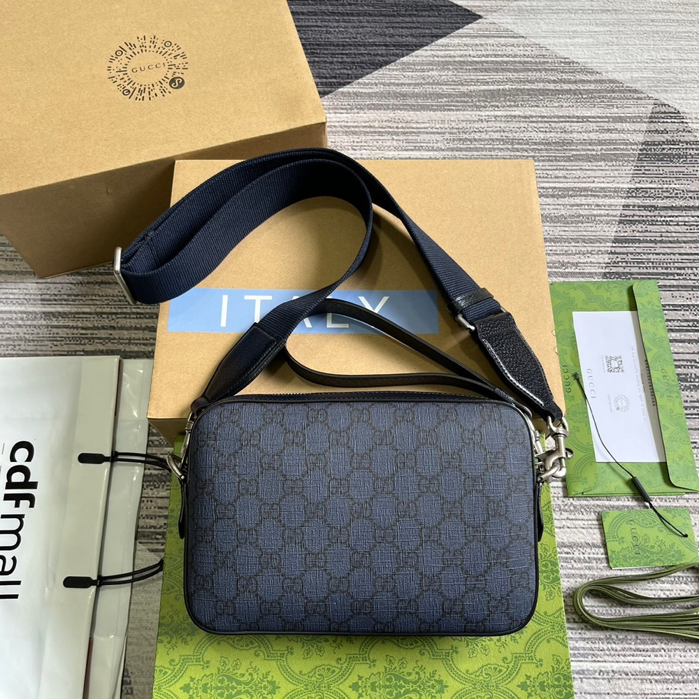 Gucci Ophidia GG Crossbody Bag 23 cm