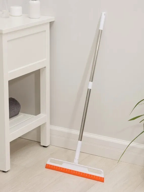 Водосгон для пола поворотный Raccoon, 2-х секционный, черенок из нержавеющей стали, 35×6×81 см, цвет белый, оранжевый