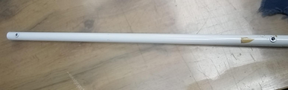 Ручка духовки прямая железная белая L-490mm (между отверст. 440mm)