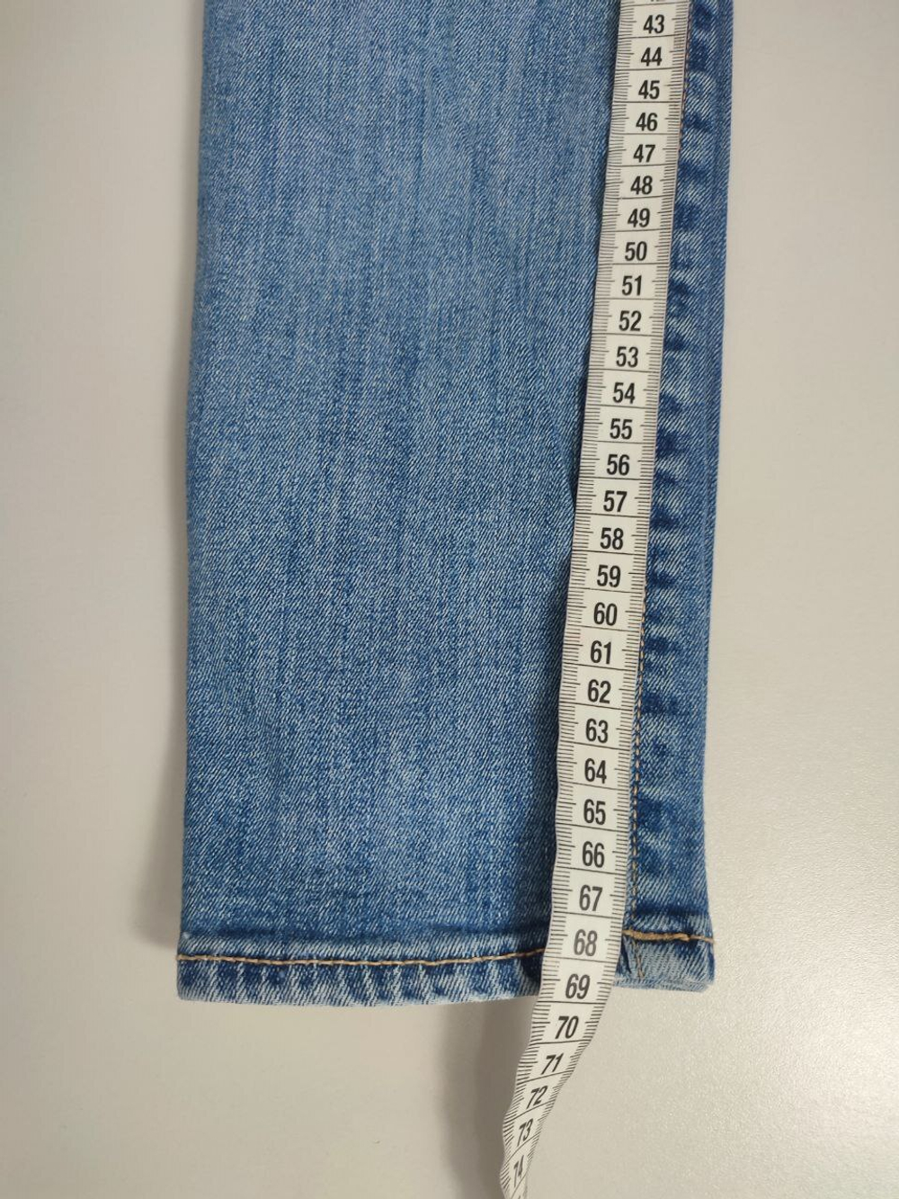 Джинсы Gap зауженные 40 размер