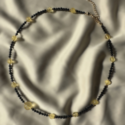 Чокер "Сияние силы" с цитрином и шпинелью