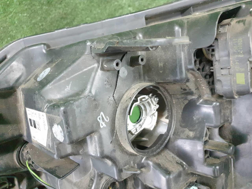 Битая Фара правая Nissan Qashqai J11 (2013-2019) галоген