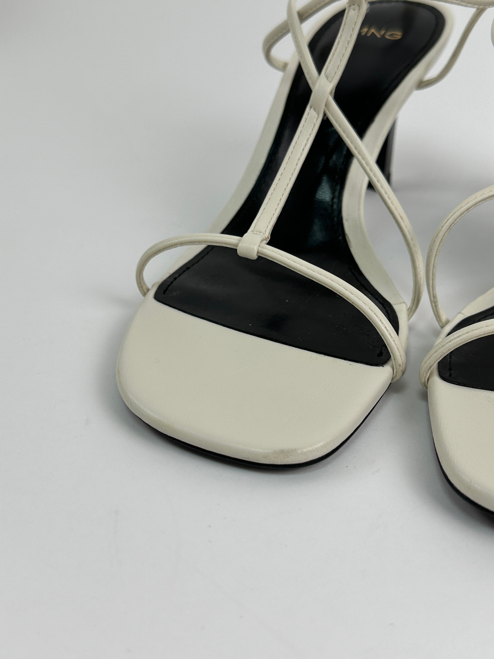 Босоножки Mango