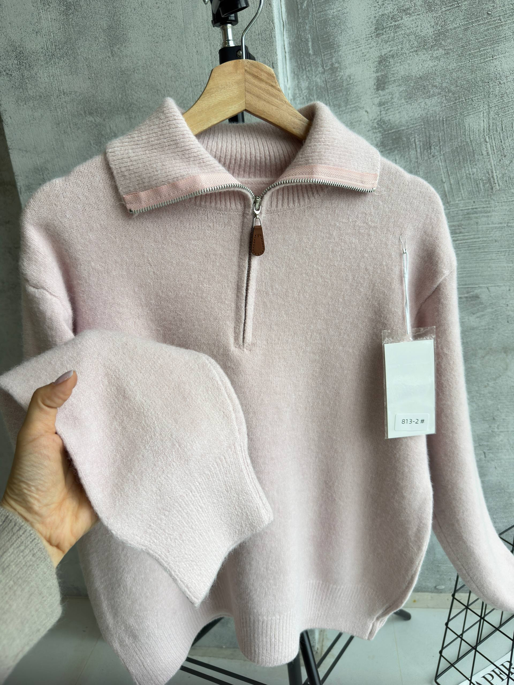 Свитер жен. 813-2 роз.