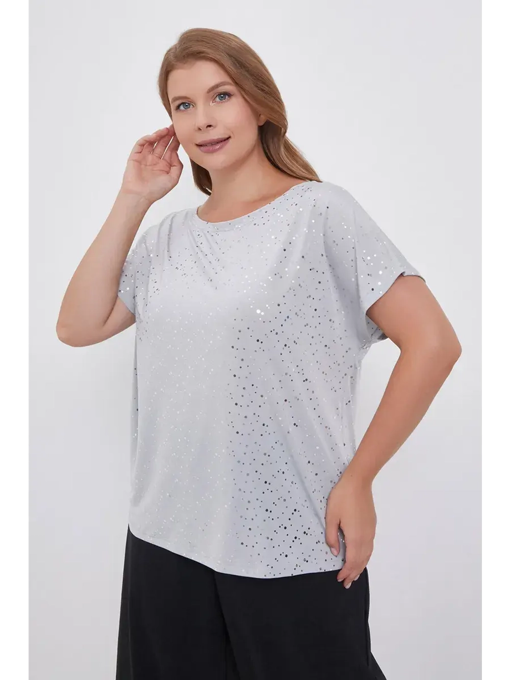 Блузка с пайетками короткий рукав
