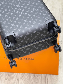 Чемодан Louis Vuitton Horizon 50 Monogram Eclipse