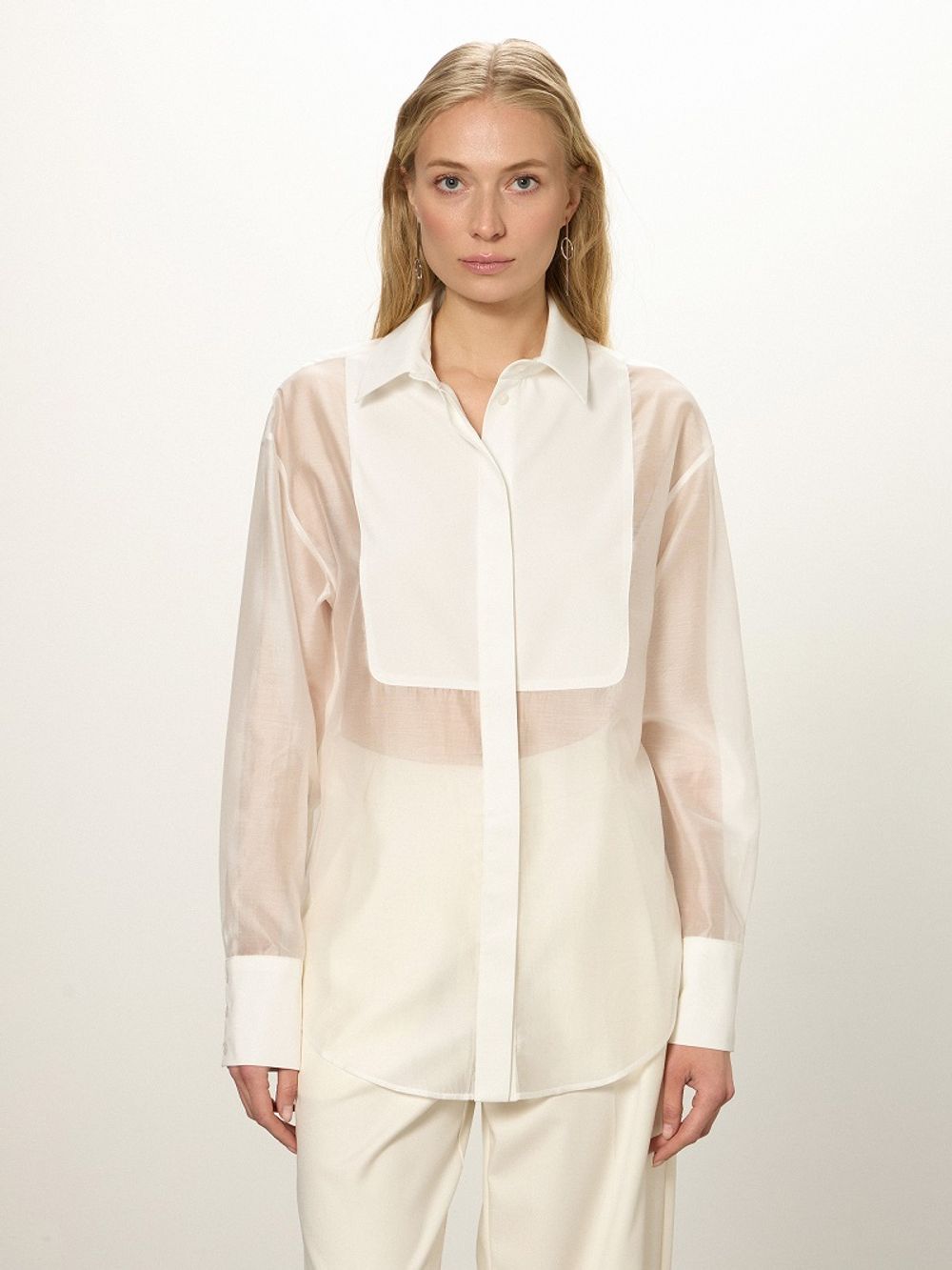 Рубашка Хельсинки с МАНИШКОЙ белый шифон