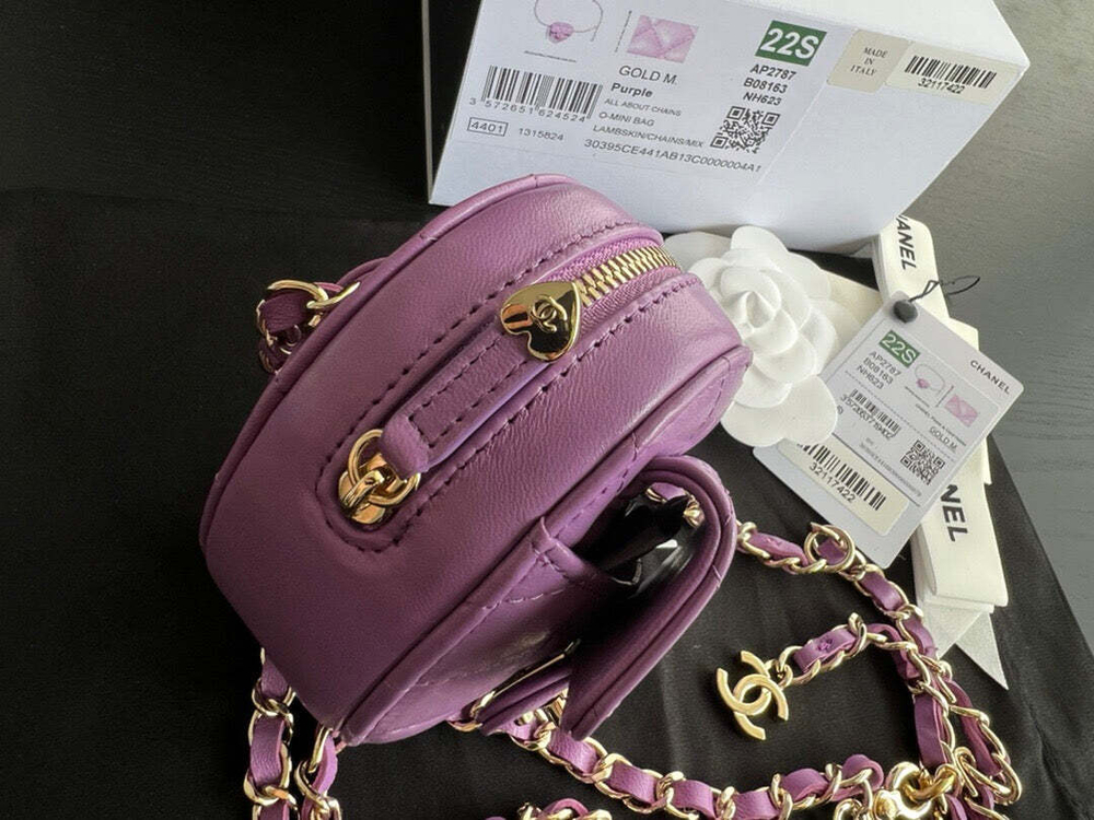 Chanel Heart Bag 11 cm