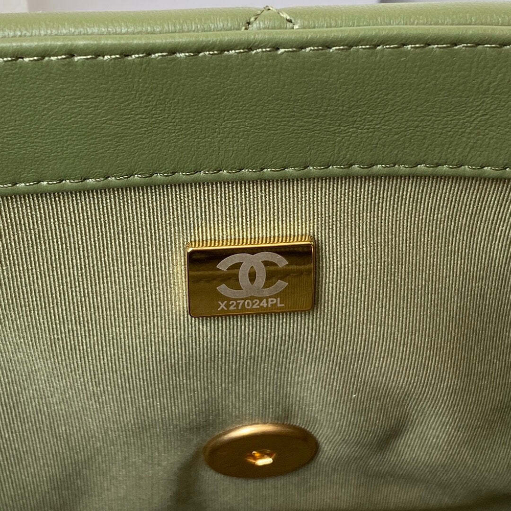 Chanel 19 Large 30 cm