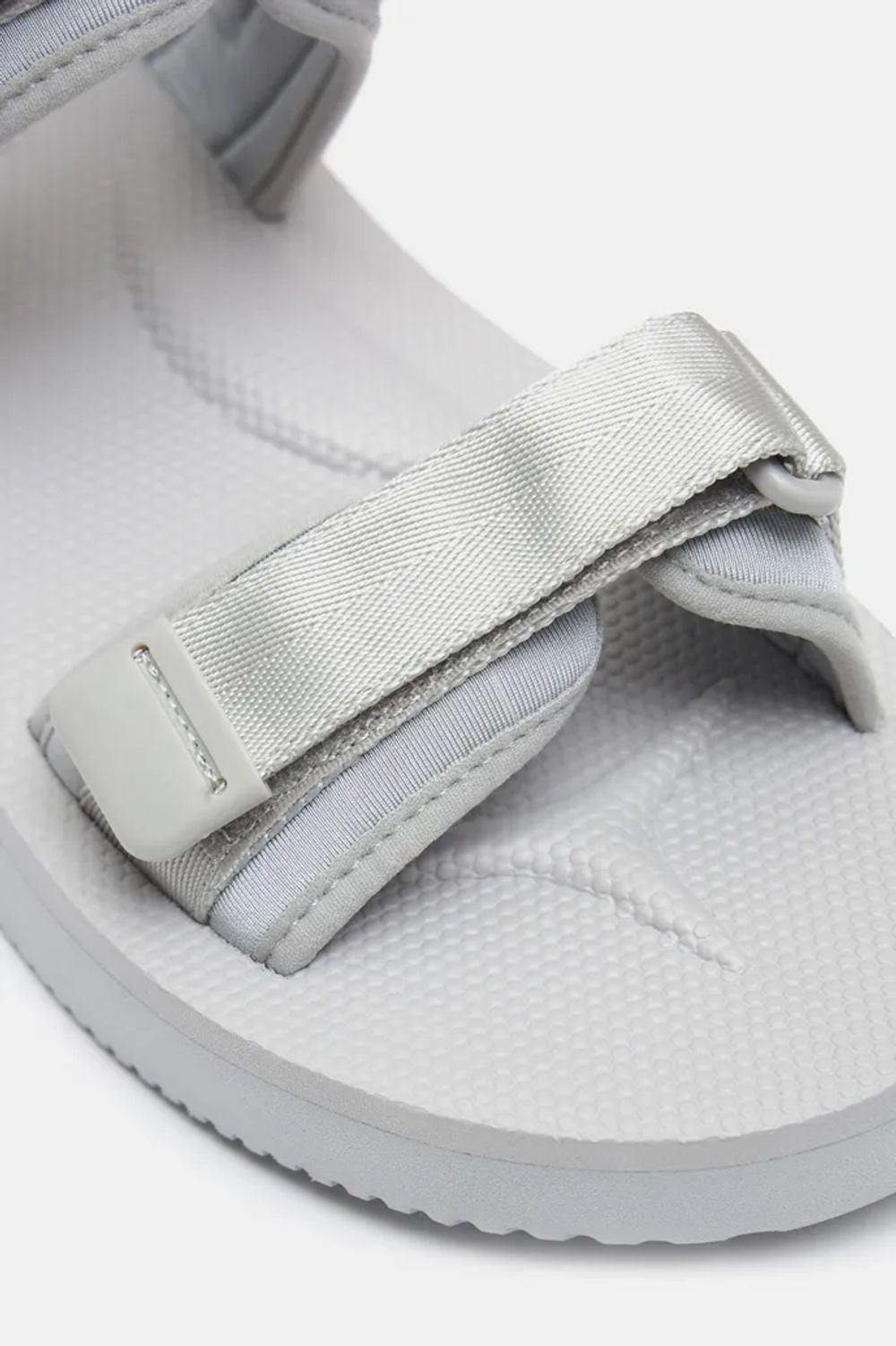 Сандалии SHU серые