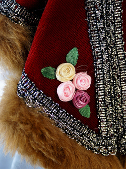 Кукла коллекционная Дама в бархатном салопе 19 века