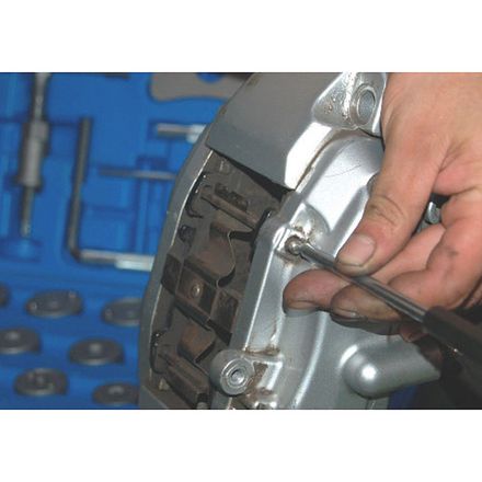 Цена на KING TONY (9BC23) Набор для утапливания поршней суппортов дисковых тормозов, 31 предмет