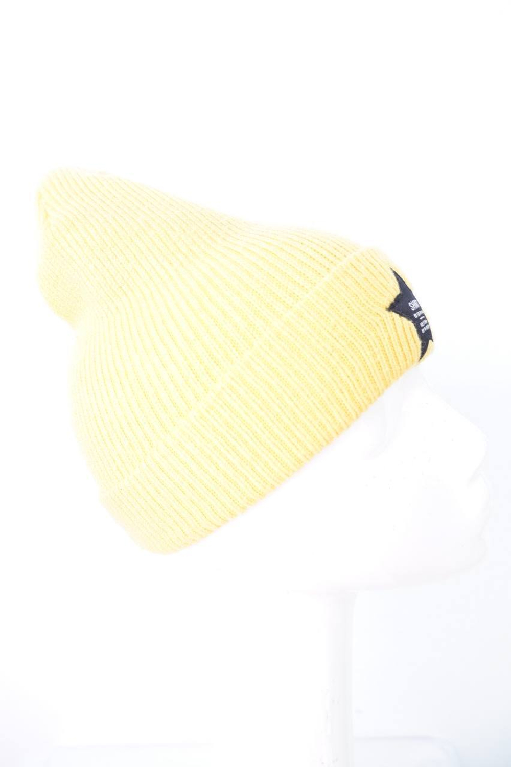 Шапка Reserved стильного цвета