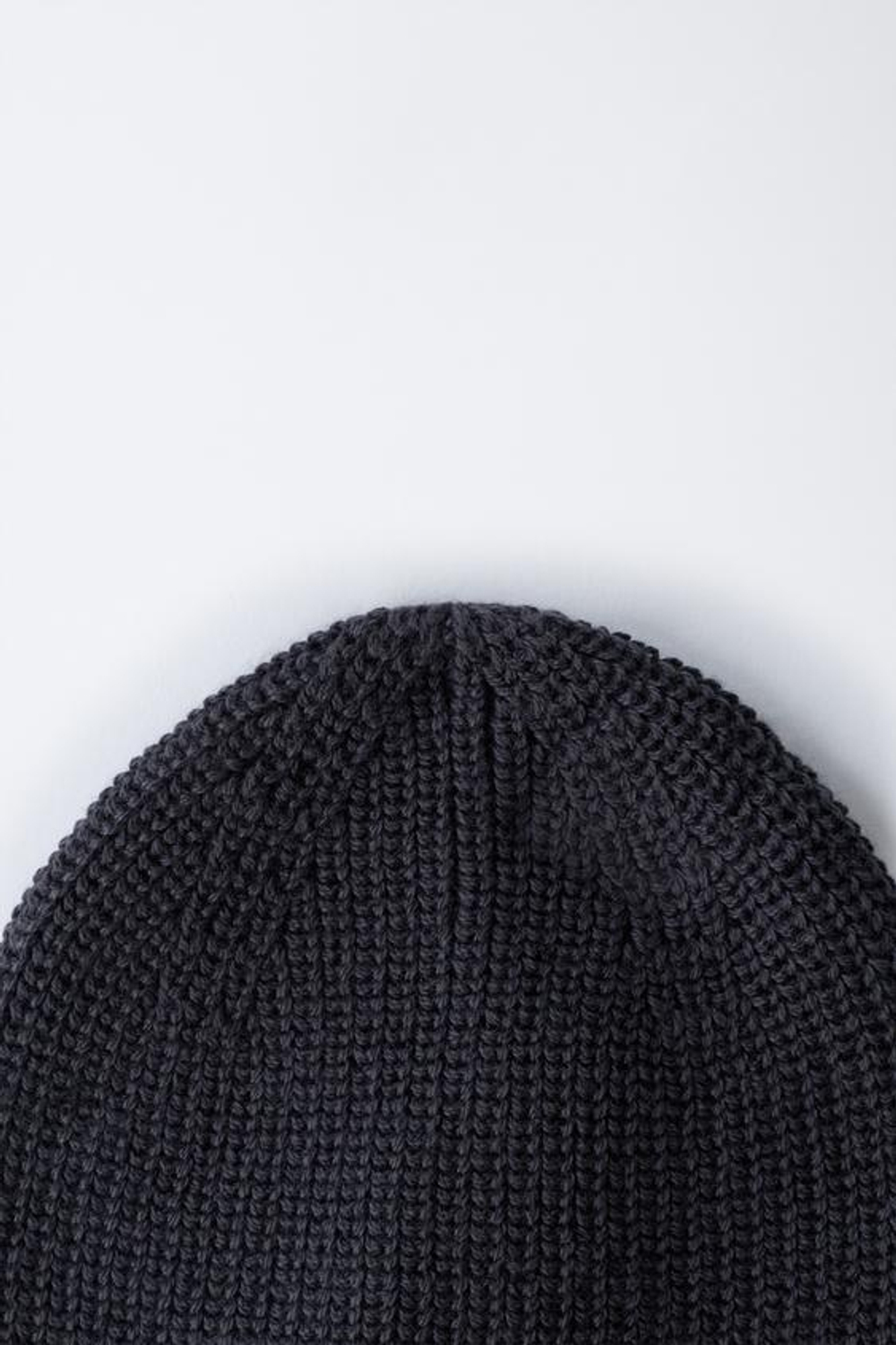 ZARA ШАПКА БИНИ ЖЕМЧУЖНОЙ ВЯЗКИ, СТАЛЬНОЙ