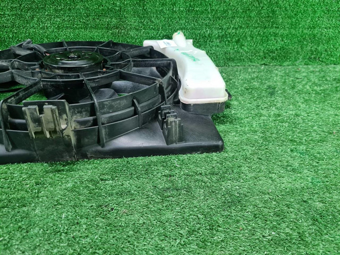 Диффузор с вентилятором Hyundai Solaris 1 (2010-2017)