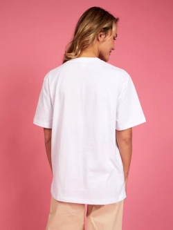 Футболка тренд 2024 с цветочным принтом