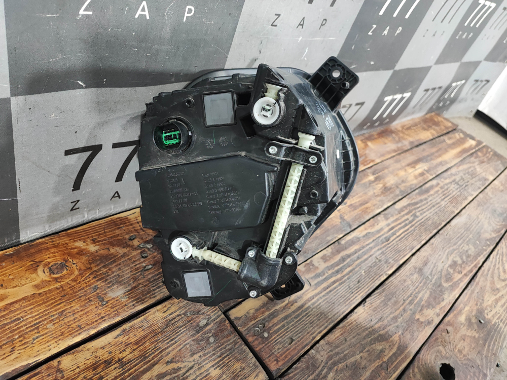 Фара левая LED Changan CS35 Plus 21-нв Б/У Оригинал S111F2805010500AA