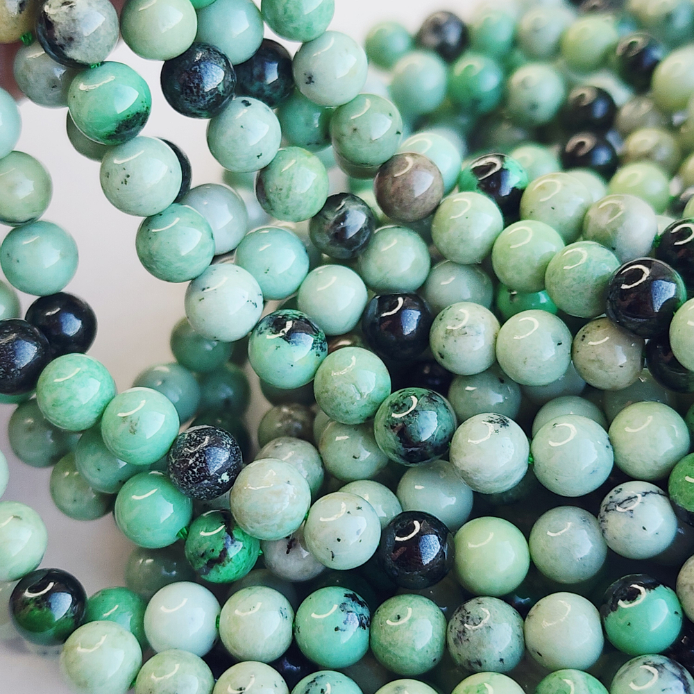 Гранат Андрадит, зеленый гранат, гладкий шар, р-р 6.3мм, цена за нить 10 см