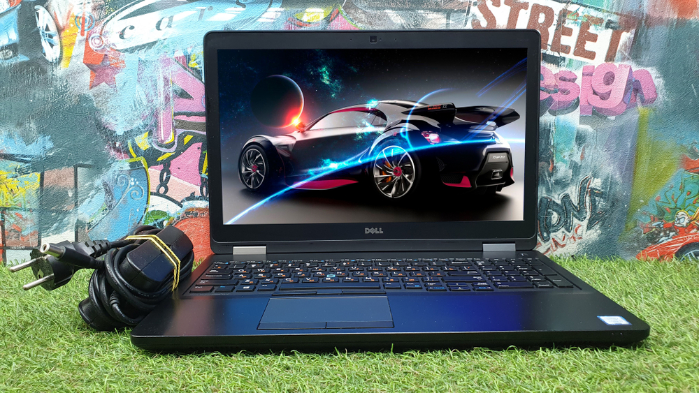 Ноутбук DELL Precision 3510, 15.6"1920х1080, IPS, Intel Core i7 6820HQ 2.7ГГц, 16ГБ, AMD FirePro W5130M - 2048 Мб