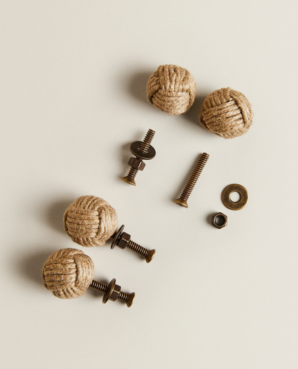 ZARA HOME МЕБЕЛЬНАЯ РУЧКА В ФОРМЕ УЗЛА ИЗ ВЕРЕВКИ (НАБОР ИЗ 4 ШТ.)