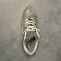 New Balance 1906R • Beige Cream