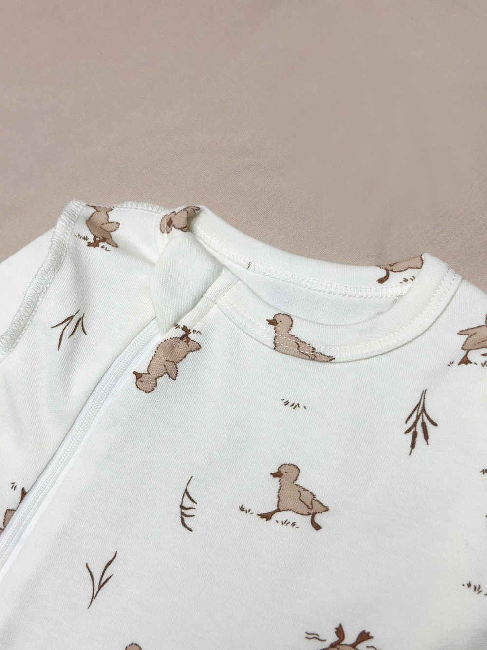 Комбинезон швы наружу на молнии Утята Экрю RinaAmari