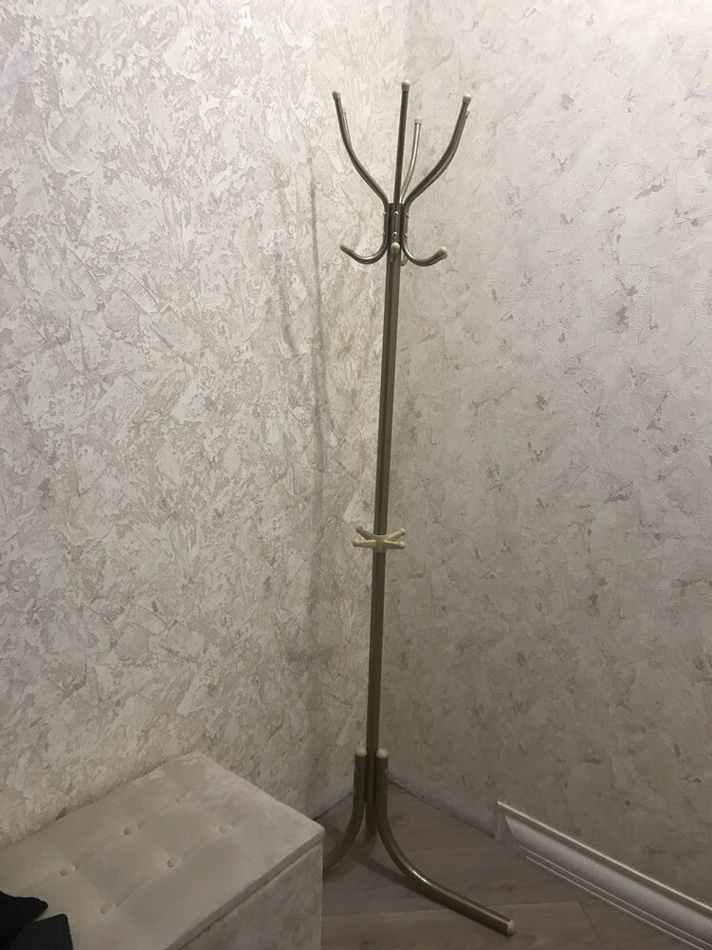 Вешалка напольная ВК6 арт.ВК6/З 6 крючков (золотая)