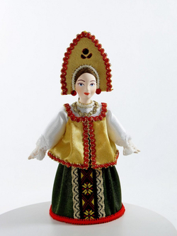 Кукла коллекционная в русском девичьем костюме
