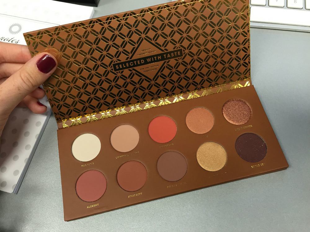 Zoeva Caramel Melange palette