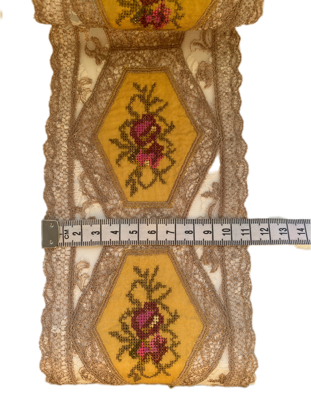 Кружево декоративное с вышивкой на шелке и на мягкой сетке ш -11см Франция 1м