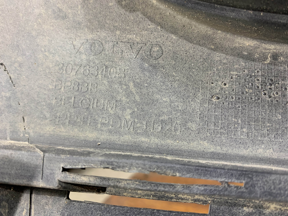 Бампер передний Volvo XC60 1 08-13 Б/У Оригинал 30763408