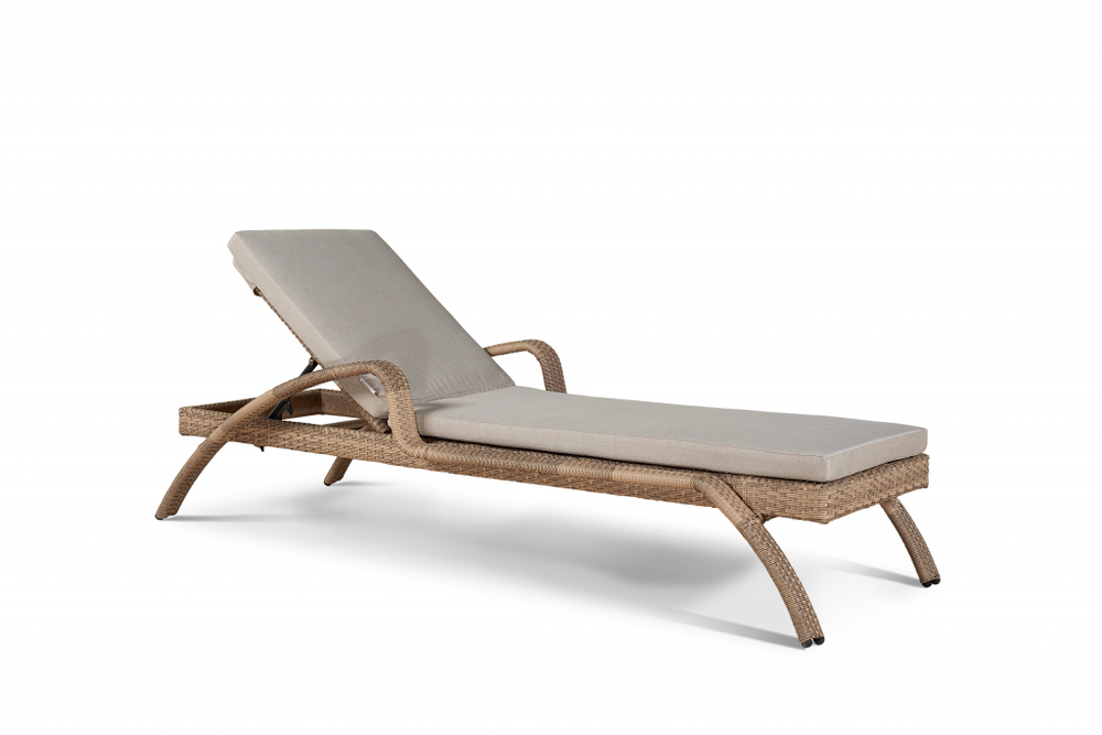 Шезлонг-лежак плетеный Tagliamento Monaco Sunbed, соломенный