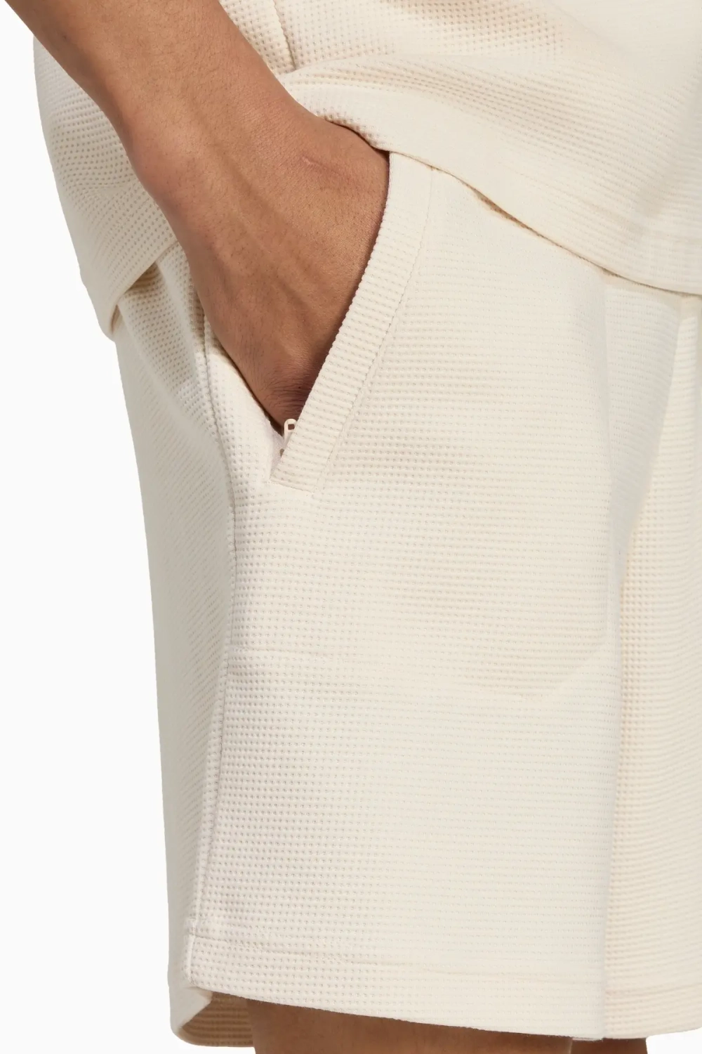 Шорты adidas Essentials Trefoil Waffle - белый