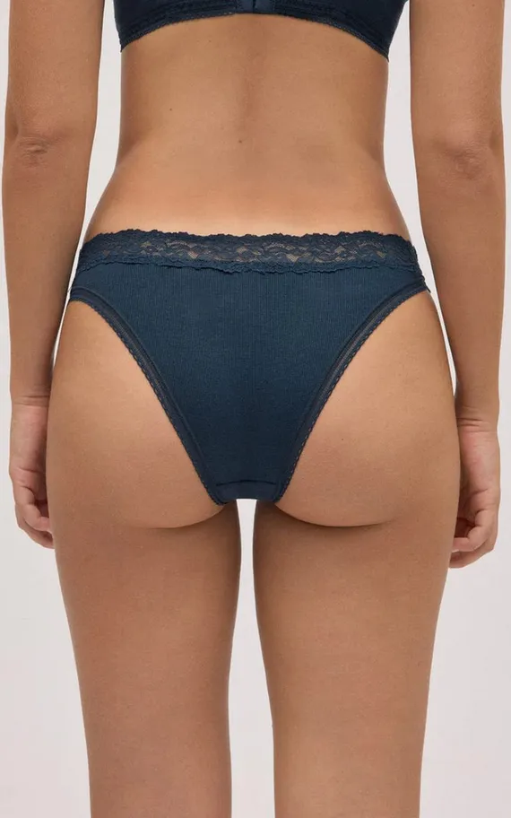 10764 Трусы бразильяно