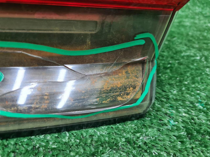 Фонарь крышки багажника Porsche Macan 95b (18-21)