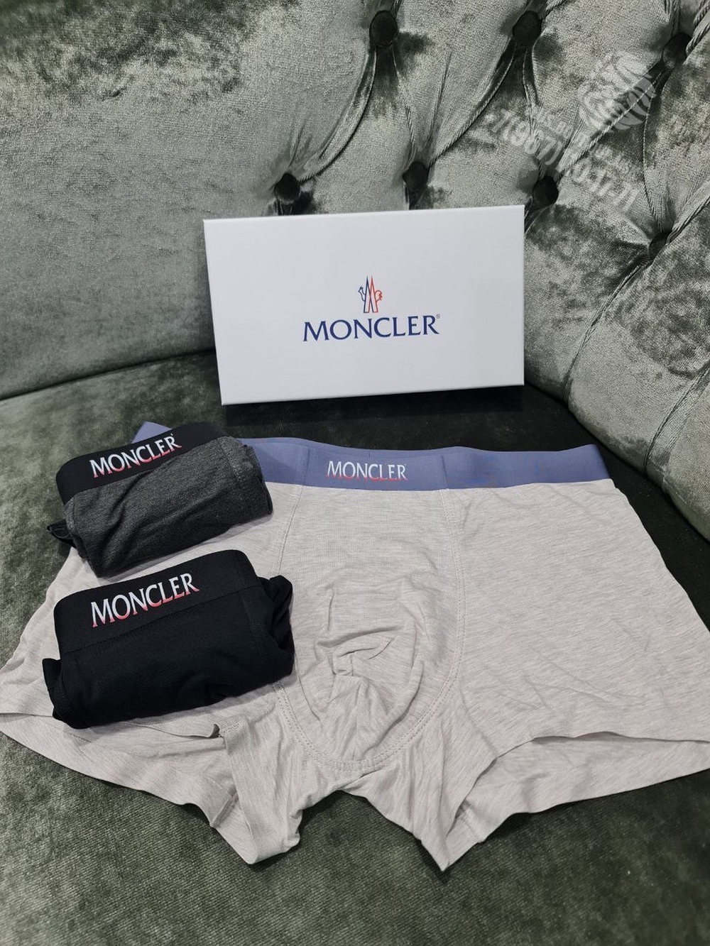 Боксеры Moncler