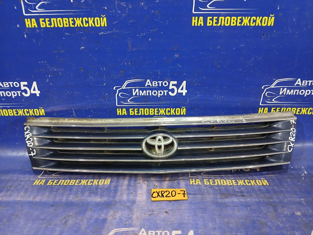 Решетка радиатора TOYOTA ESTIMA 1995