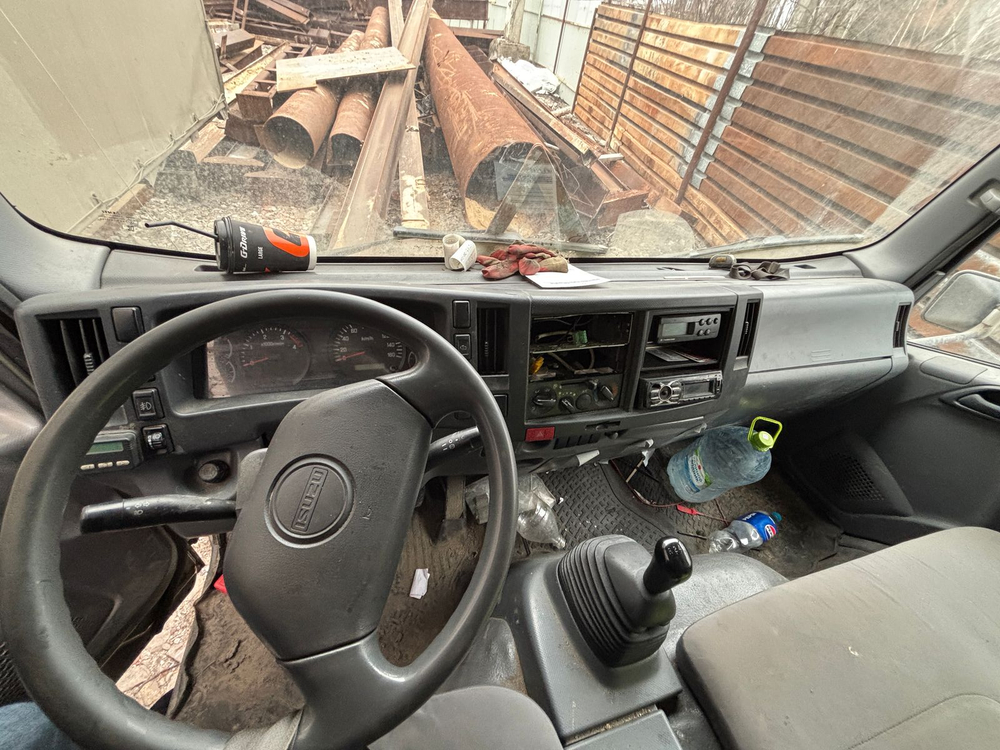 Isuzu ELF 9.5 (NQR) Изотермический/рефрижератор с гидробортом АФ-4749B0 (Рефрижератор, Дизельный, 5,