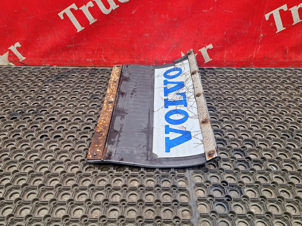 Брызговик крыла заднего