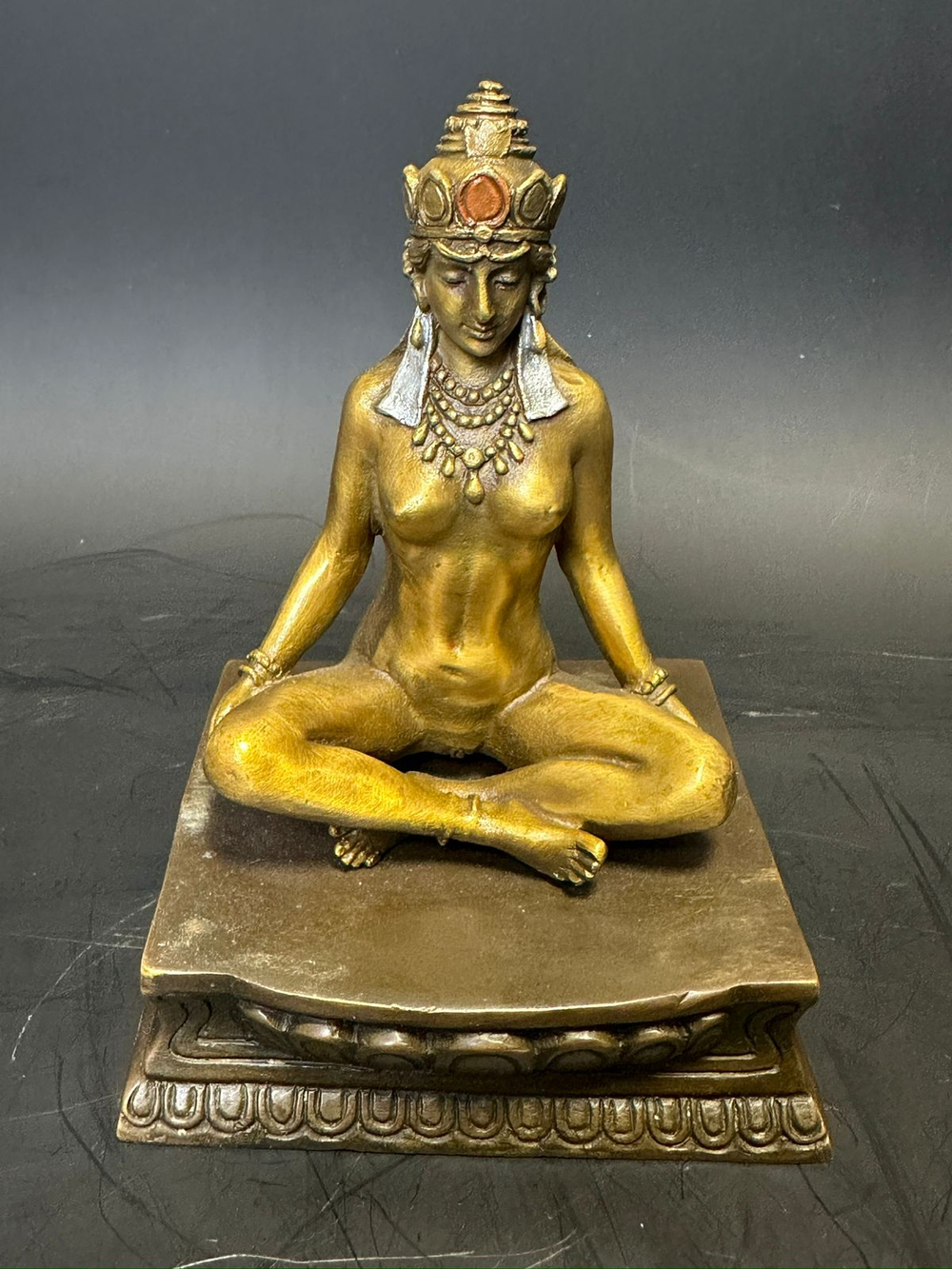 Бронзовая скульптура «Будда с сюрпризом»