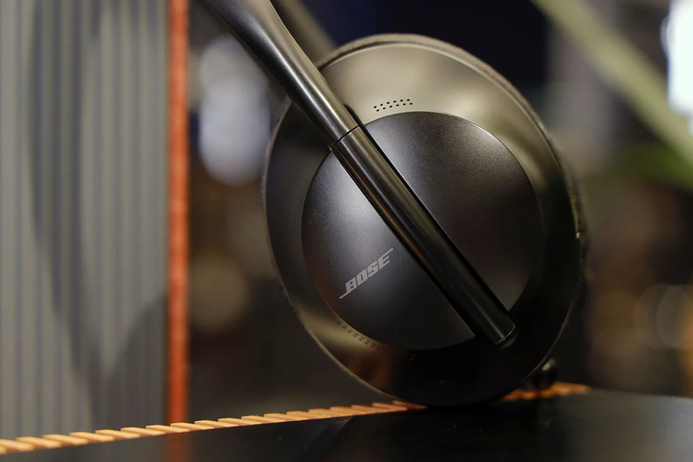 Беспроводные наушники Bose NOISE CANCELLING HDPHS 700