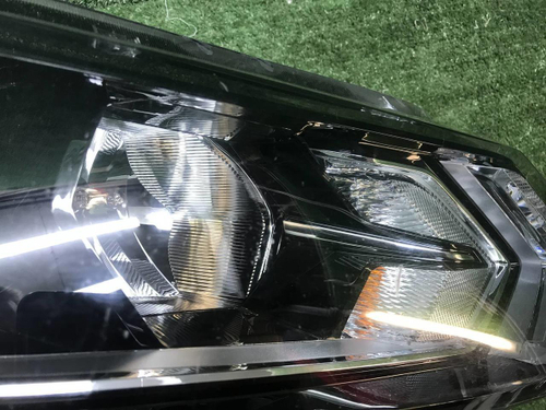 Битая Фара правая Nissan Qashqai j11 17-23 галоген