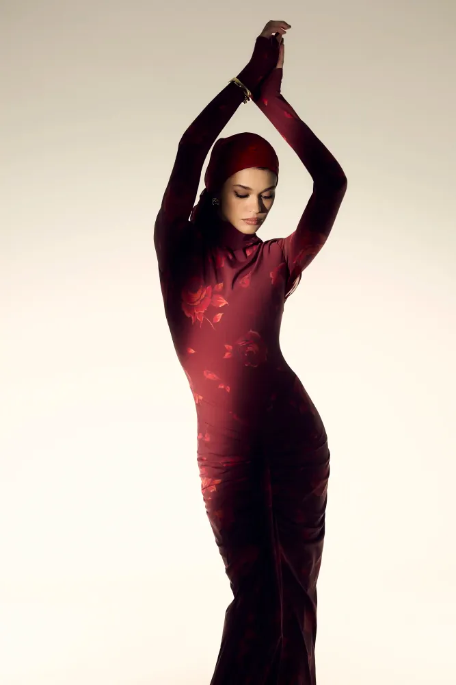 Иви макси (Ivy sleeves), платье макси из черного бифлекса с цветочным принтом