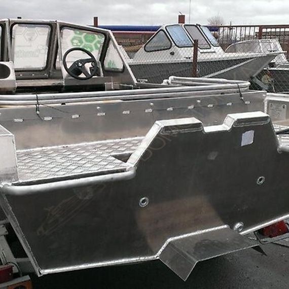 Алюминиевая моторно-гребная лодка RusBoat 43