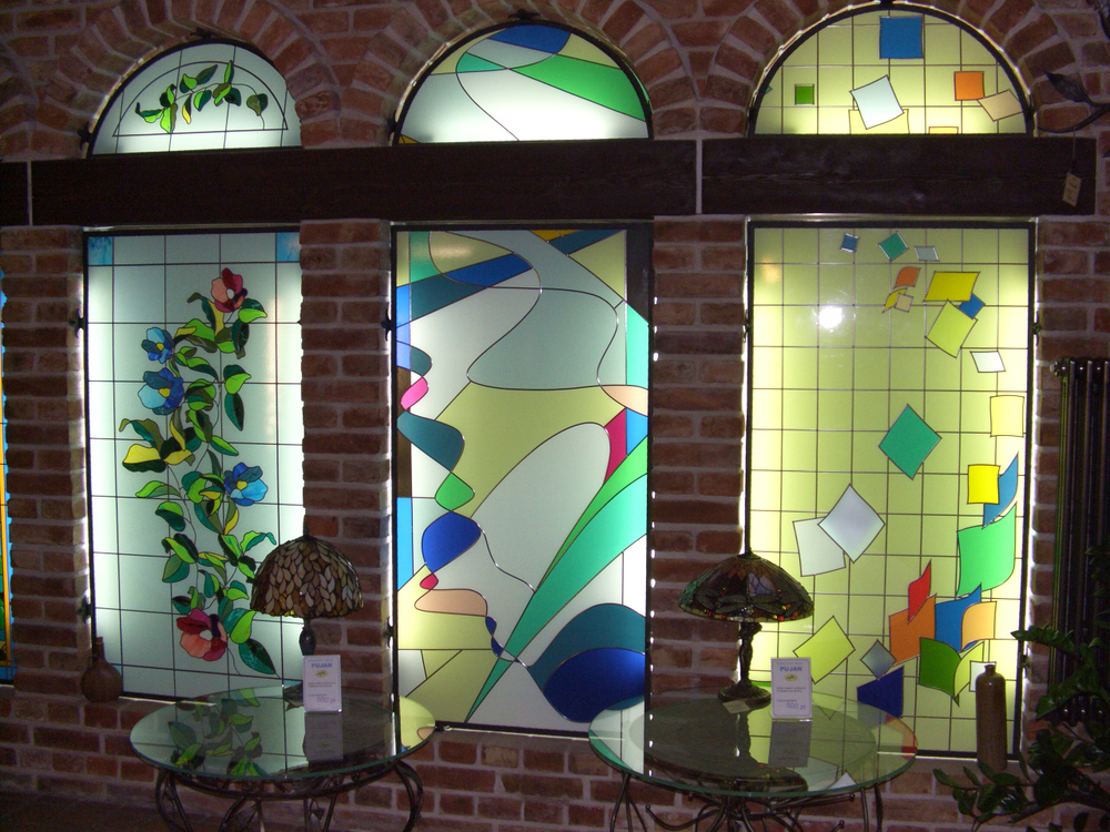 Витражи , UV фотопечать , объёмная UV фотопечать , ультратонкие ( 7 мм ) световые панели.