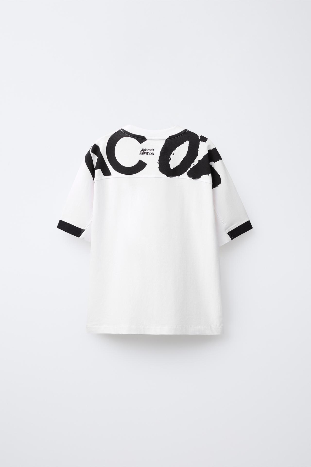 ZARA СПОРТИВНАЯ ФУТБОЛКА С ГРАФФИТИ, БЕЛЫЙ