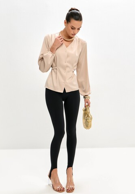 Блузка с завязками