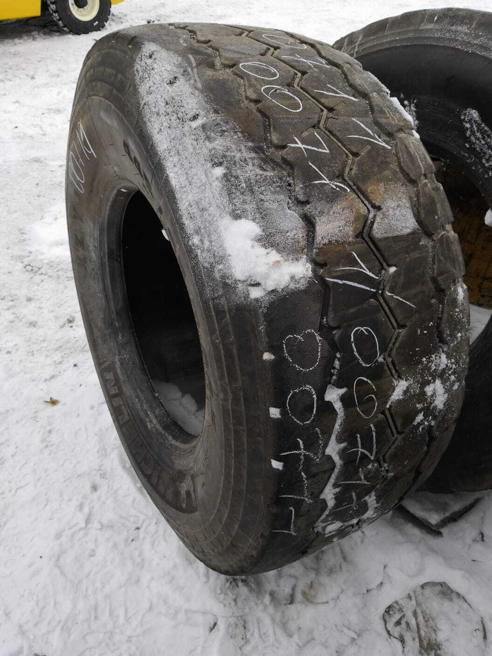 445/65RR22.5 Michelin XZY 3 шина б/у